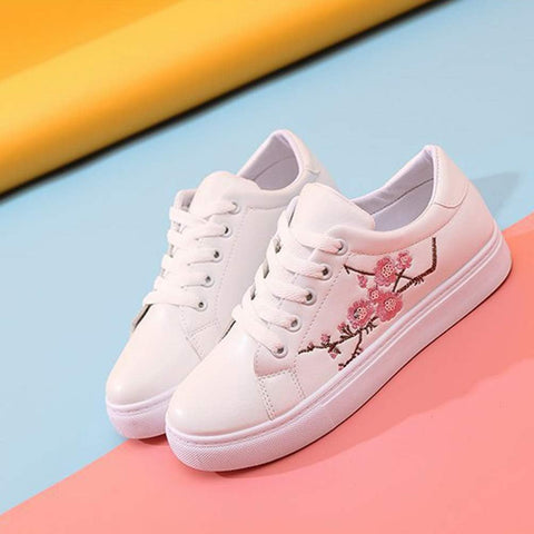 Flat Lace up Trainers Shoes Women Casual Sports Embroidered Breathable Athletic Shoes Low Top Sneakers Spring Autumn Vulcanize Shoes