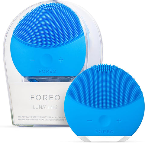 LUNA Mini 2 Facial Cleansing Brush - Travel Accessories - Face Massager Electric - All Skin Types Ultra-Hygienic Skincare - Simple Face Wash - Silicone Electric Face Cleanser - Pearl Pink